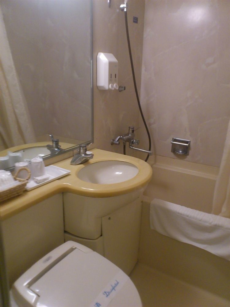 Ryukyu Sun Royal Hotel Наха Экстерьер фото